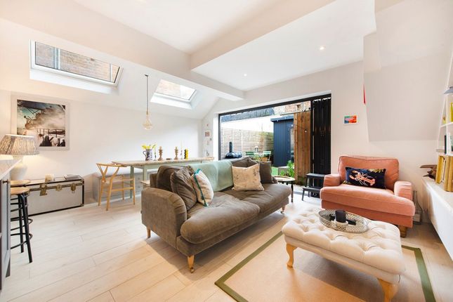 29, Parfrey Street, London photo 2