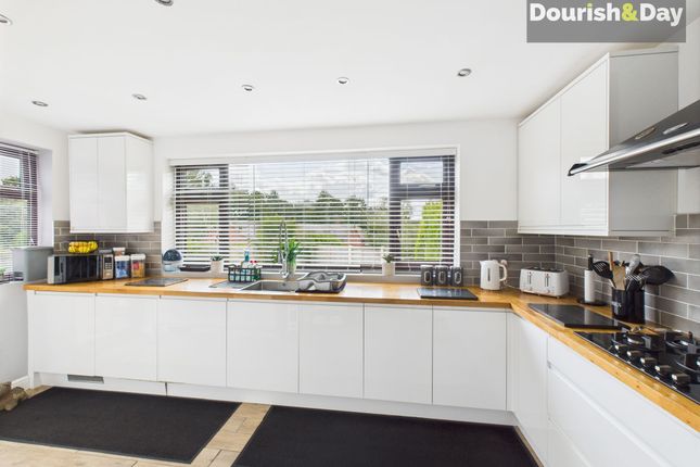 17 Summerhill Gardens, Market Drayton photo 3