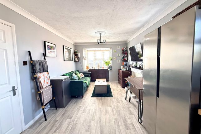 49, The Portlands, Eastbourne photo 4