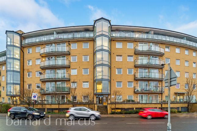 Thumbnail Flat for sale in Highfield Road, Feltham