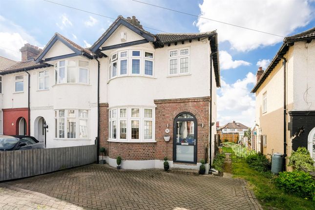End terrace house for sale in Alpha Road, London