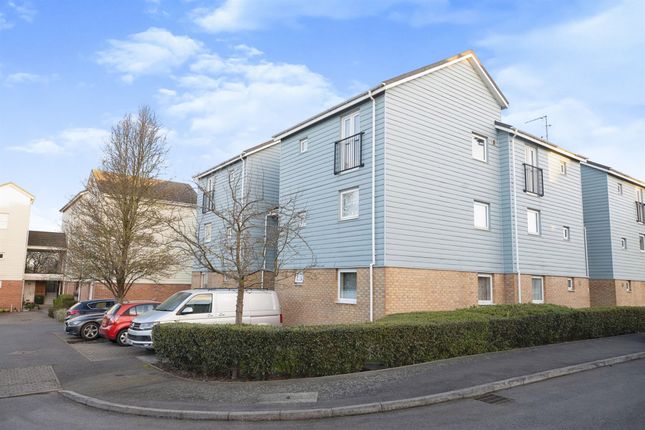 Thumbnail Flat for sale in Follager Road, Rugby
