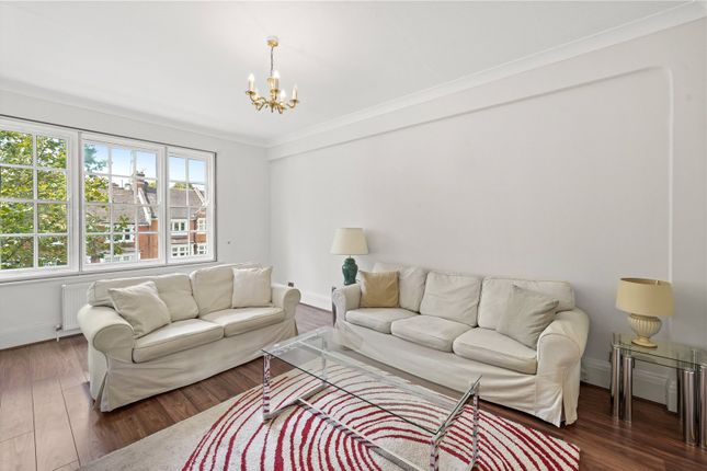 Flat to rent in Clifton Court, Northwick Terrace