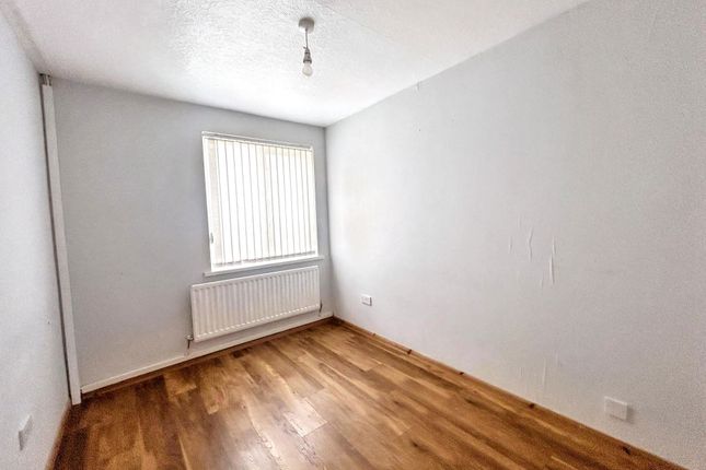 18, Thornley Avenue, Cramlington photo 4