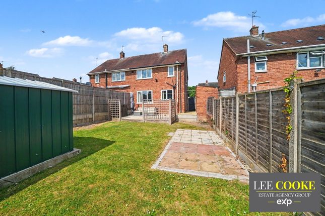 4, Snape Road, Ashmore Park, Wolverhampton photo 4