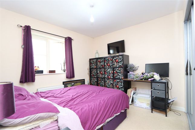 Flat for sale in Newington Gate, Ashland, Milton Keynes, Buckinghamshire