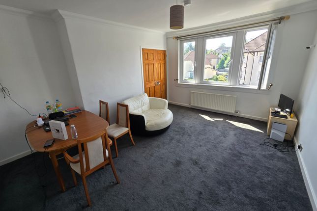 125 Lochfield Road, Paisley photo 2