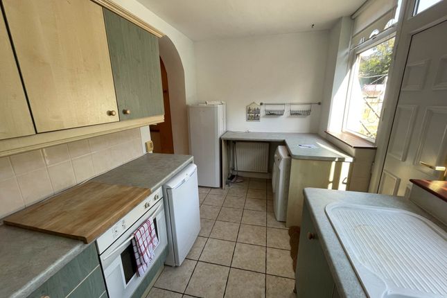 110, Cooper Street, Oldham photo 4