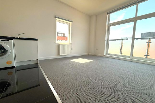 13 Bradley Court, Knoll Road, Camberley photo 3
