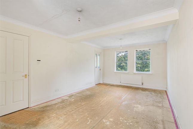 Flat 11, Hidcote House, 6 Devonshire Avenue, Sutton photo 2