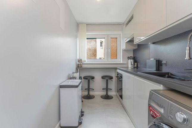 Fauldburn, East Craigs, Edinburgh, EH12 8YJ, Edinburgh photo 5