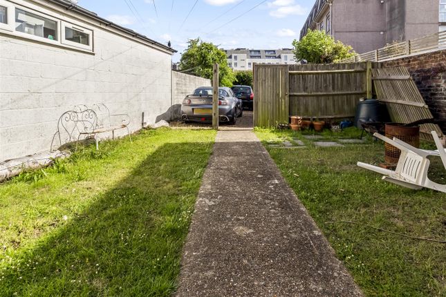 Flat 2, Marisa House,, 5, Milton Street, Worthing photo 2