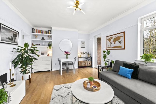 Thumbnail Flat for sale in Sheen Court, Richmond