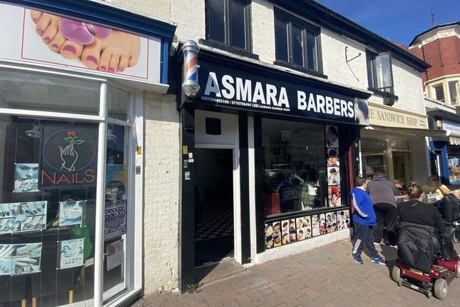 Retail premises to let in Stafford Street, Willenhall