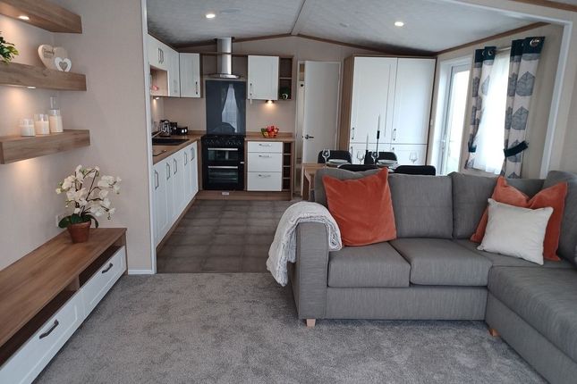 2-bed caravan on 30, Garstang Road West, Lancashire, £105,000