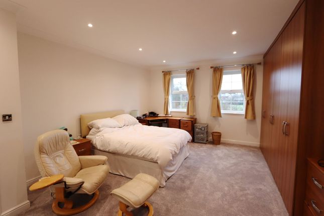 25 Wentworth Court, Manchester photo 5
