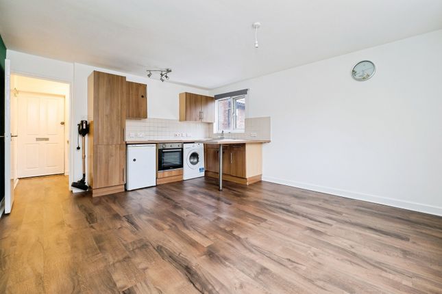 64, Boultwood Road, London photo 3