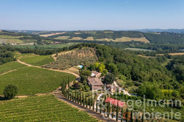 Farm for sale in Italy, Tuscany, Siena, San Gimignano
