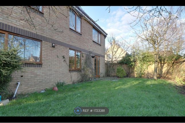 Ibstone Avenue, Bradwell Common, Milton Keynes photo 3