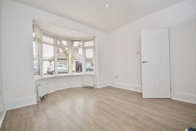 10, Valley Road, Essex photo 4