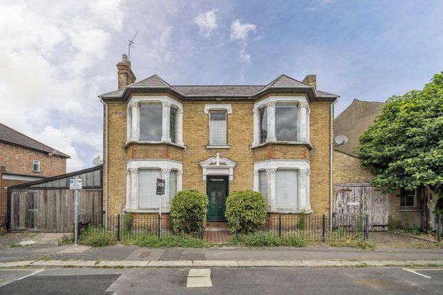 Detached house for sale in Temple Road, Hounslow