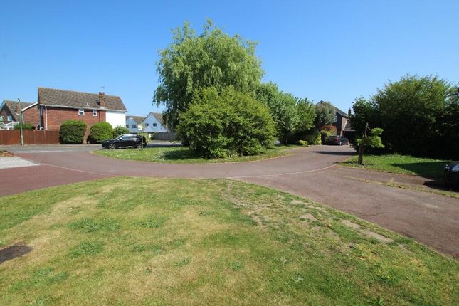 36, Mountbatten Way, Brabourne photo 3