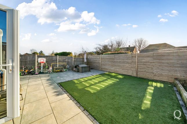 10, Hamilton Crescent, Sittingbourne photo 4