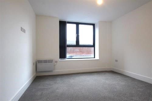 Thumbnail Flat to rent in 2 Queens Gardens Apartments, Newcastle-Under-Lyme