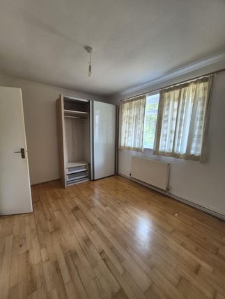 7 Lanfranc Court, Greenford Road, HARROW photo 5