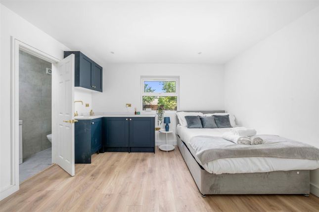 Unit 3, 4, Weald Rise, Harrow photo 2