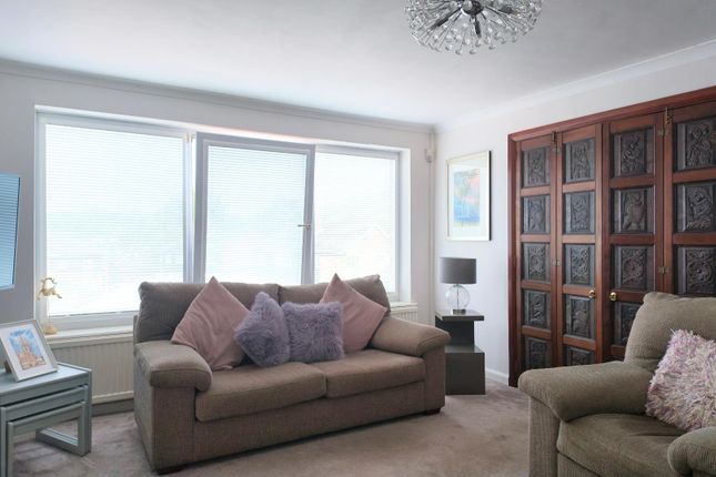 15, Cowslip Drive, Penarth photo 3