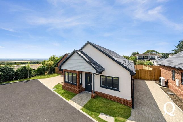 3-bed house on 9, Willow Close, Minster on Sea, £425,000