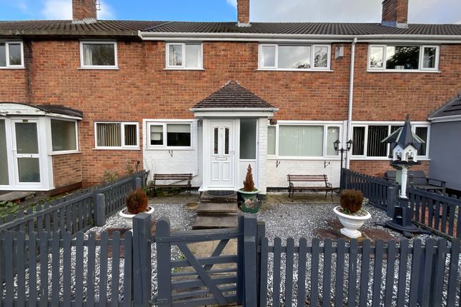 3-bed terraced on 30 Willow Road, Stone, £199,950