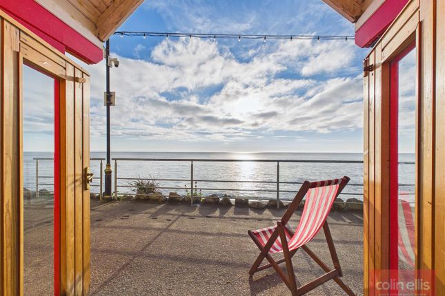 Beach Chalet 3, Penguin, North Bay Promenade, Scarborough photo 2