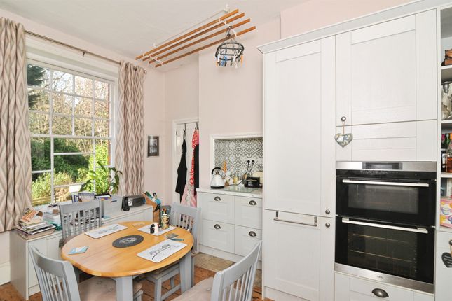 25, Woodland Vale Road, St. Leonards-On-Sea photo 4