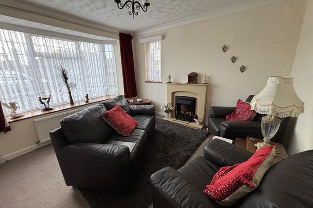 77, Grange Court Drive, Bexhill-On-Sea photo 2