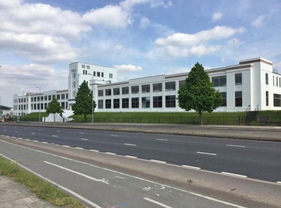 Thumbnail Office to let in Great West Road, Brentford