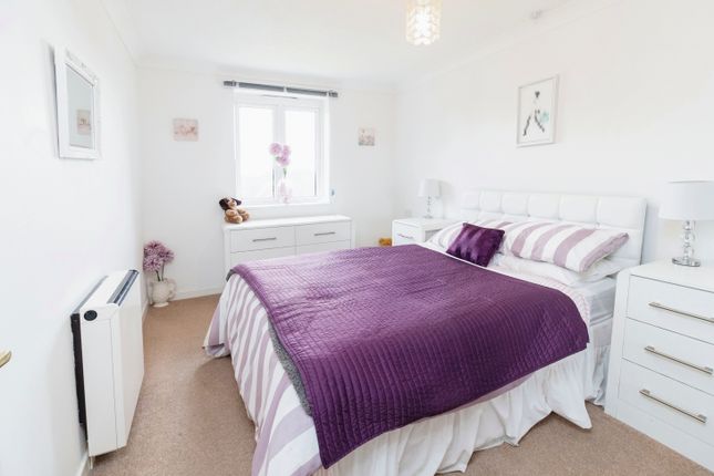 48, Sycamore Court, Aylesbury photo 4