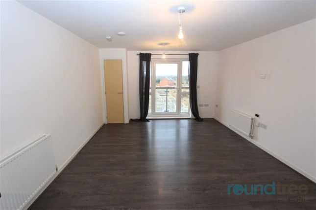 Lockwood Court, Borehamwood photo 4
