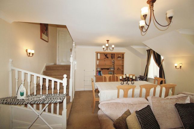 Flat 37, Nightingale Court, Sheepcote Road, Harrow photo 4