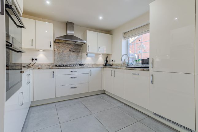 109 Forest House Lane, Leicester photo 3