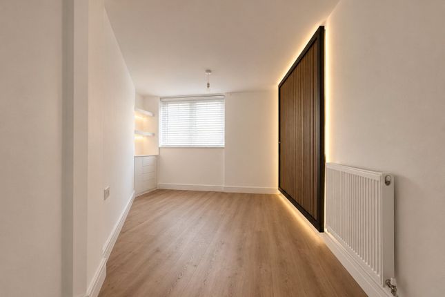 8, Hendre Terrace, Rhondda Cynon Taff photo 3