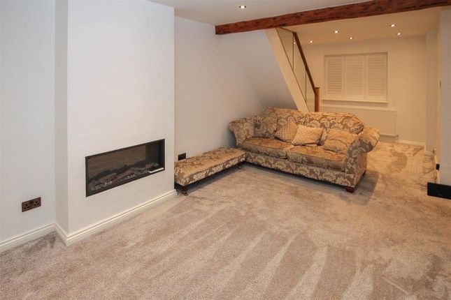 Daniles, Doddinghurst Road, Brentwood photo 4