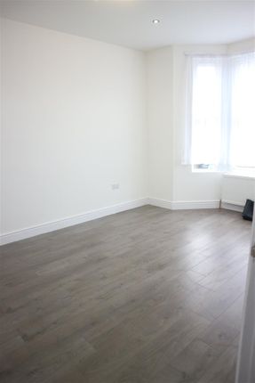 Property to rent in Canterbury Road, London