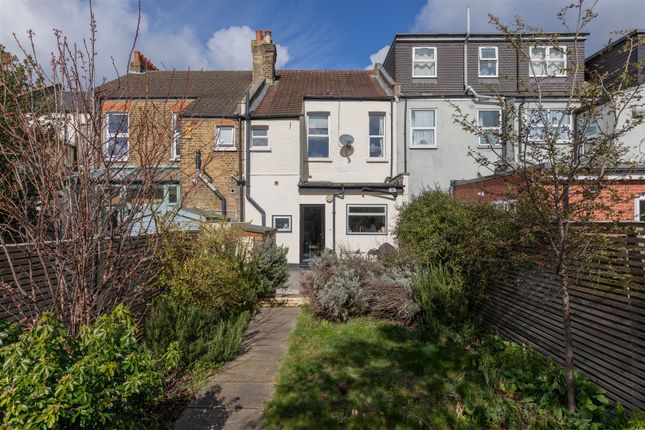South Esk Road E7