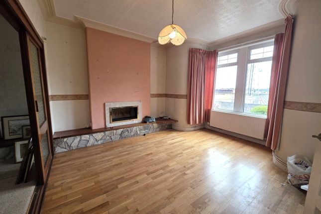 5 Bridge Terrace, Port Talbot photo 4