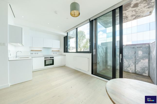Studio to rent in Hill House, Highgate Hill