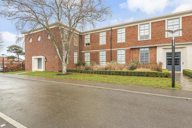 Thumbnail Flat for sale in The Garden Quarter, Trenchard Lane, Caversfield, Bicester, Oxfordshire