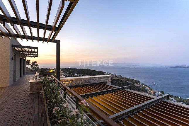 Duplex for sale in Göltürkbükü, Bodrum, Muğla, Türkiye