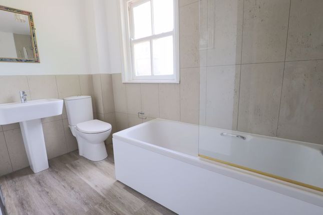 1a, Deanery Place, Exeter photo 5